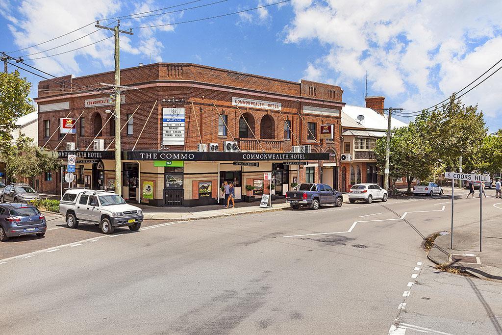 Commonwealth Hotel Newcastle Exterior foto